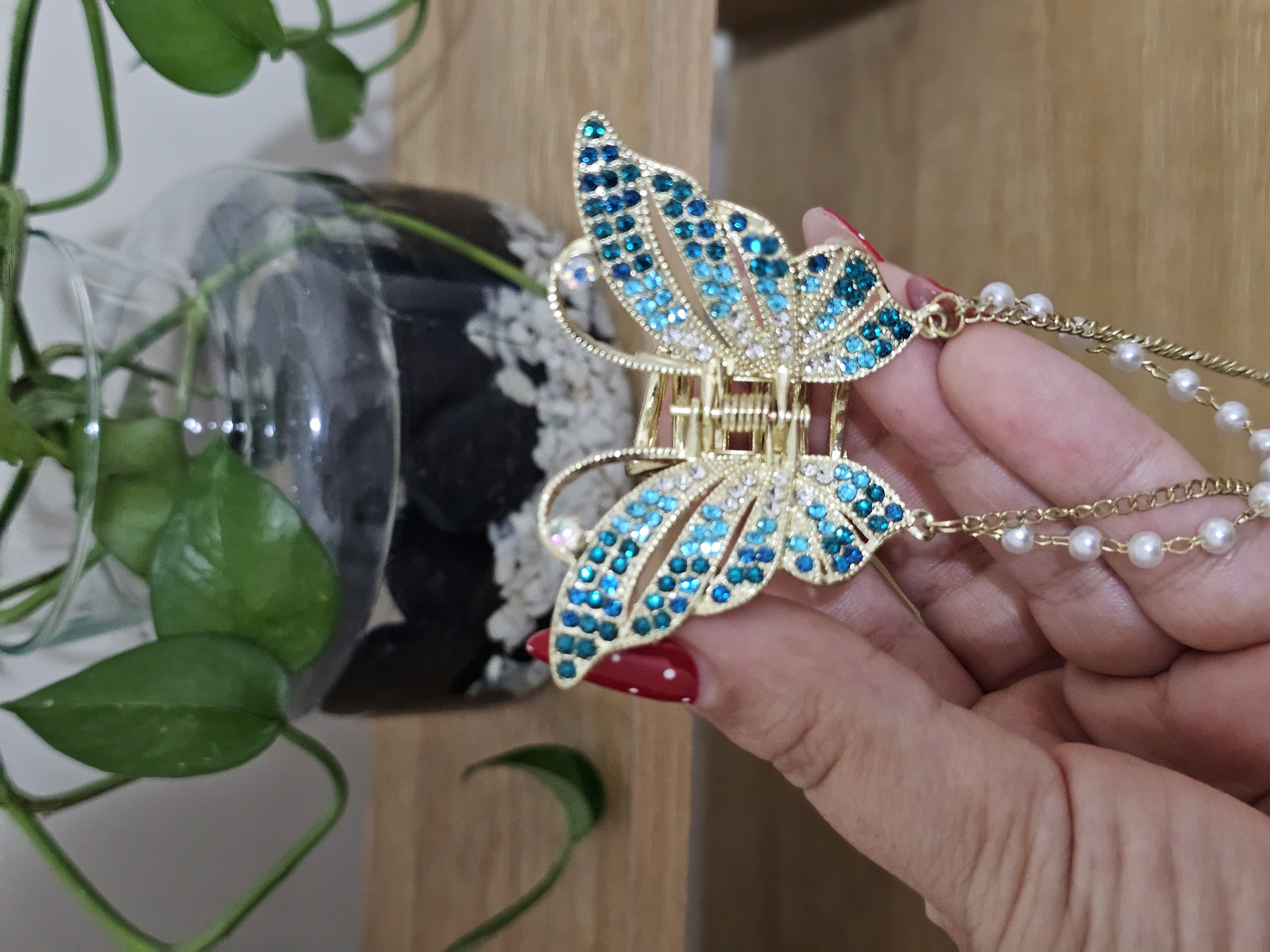 کلیپس پروانه آبی